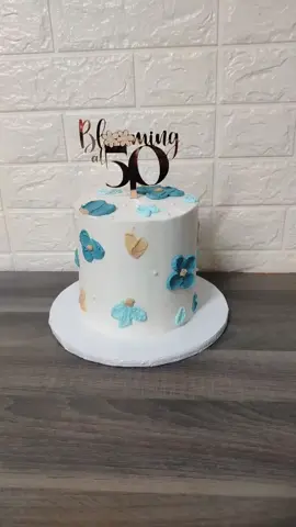 50th in style.. two cakes two different days one lucky lady #customcakes #cakesicles #50thbirthday #cake #numbercake #flowers #fyp 