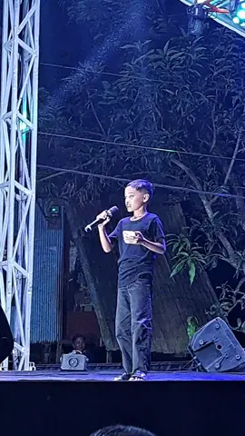 anak lanangkuuu😃😘🥰 #lagumakassar#laguviral #salimunarakacover #Syahriri#riri#cilik 