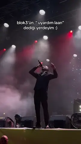 yalan mı , herşey bir yalanmış of!!! #blok3 #fyp #keşfetbeniöneçıkar #konser #keşfetedüş #keşfetteyizzz #havagazıfabrikası 