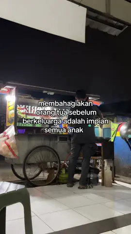 membahagiakan orang tua sebelum berkeluarga adalah impian semua anak 