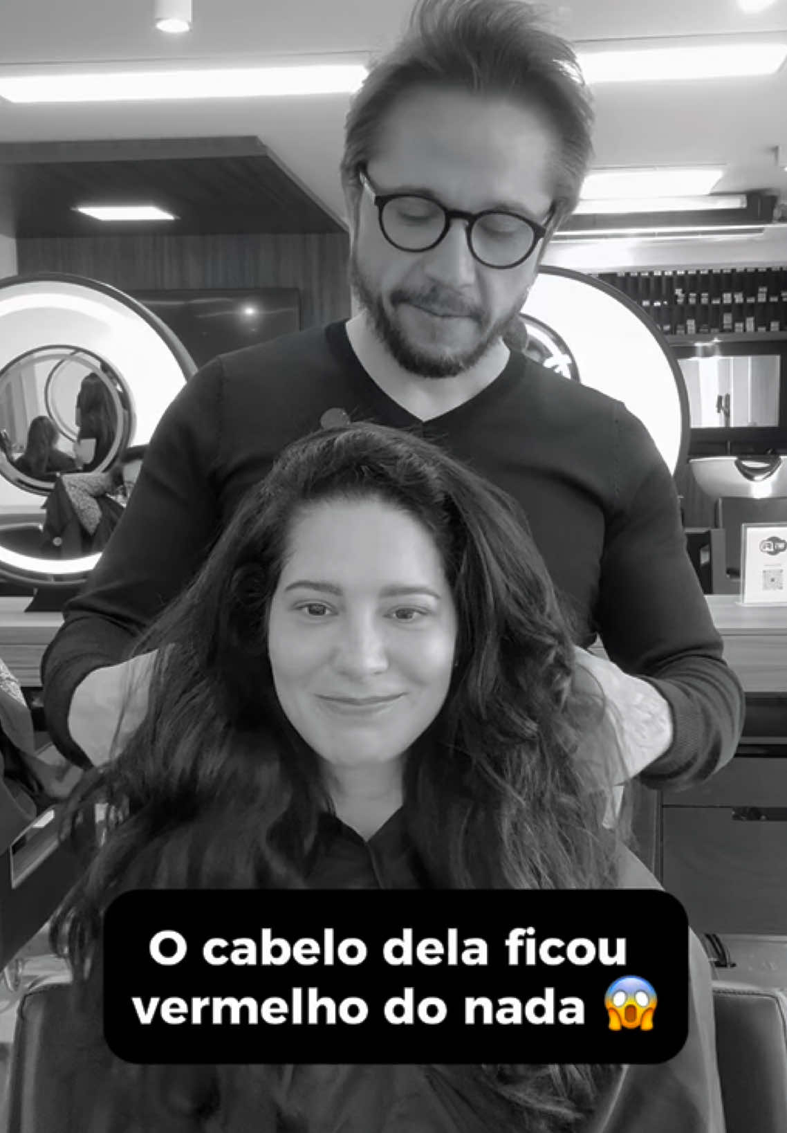 E aí? O que acharam dessa transformação? 🤔 #hairinspiration #hair #mechas #highlights #cabelo #morenailuminado #interiorsp #lowell 