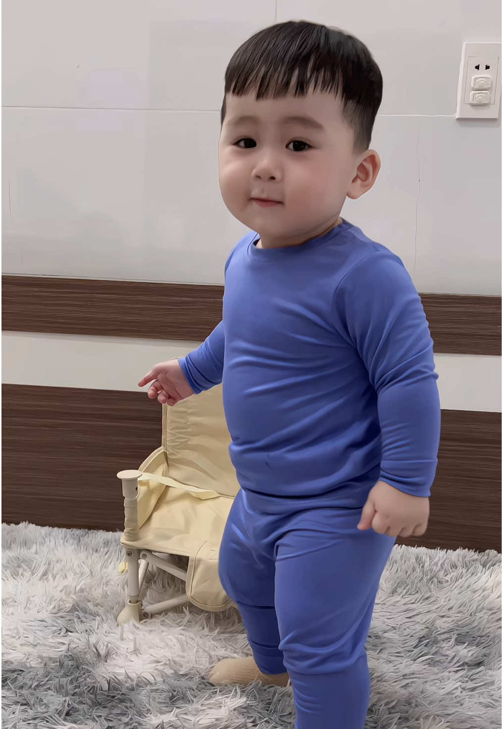 Lúc nào ảnh cũng nhảy cũng hề cũng nhây :))) Tiger đêm ít khi chịu đắp chăn nên là đồ thun lạnh tay dài đúng là chân ái luôn 😘 #embedangyeu #viral #xh #rongcon2024🐉 