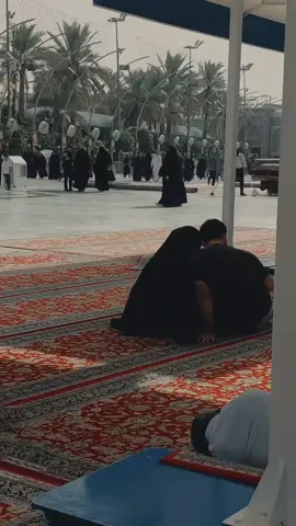 لَسْتُ، أَدْرِي كَرْبَلاء فَي القَلِب  امِّ القَلِب فَي كَرْبَلاء.  ‌ ‌ ‌ #كربلاء_مدينة_العشق_والعاشقين #انا_مدينة_العلم_وعلي_بابها #يوما_ما #بين_الحرمين #مالي_خلق_احط_هاشتاقات #الامام_الحسين_عليه_السلام #ياحسين_ياشهيد_كربلاء #الامام_علي #المهدي_المنتظر #الحسين_عليه_السلام #امير_المؤمنين #فاطمة_الزهراء #حب_علي_وفاطمه 