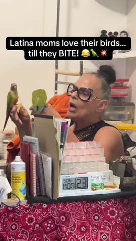 Latina moms love their birds… till they BITE! 😂🦜💥#fyp #funny #latinamom #birds #boricua #viral #fypシ 