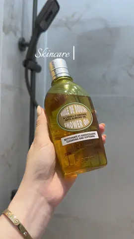 Không phải tự nhiên mà đẹp được nè #loutu #luongcamtu #goclamdep #loccitane @loutu.cosmetics 