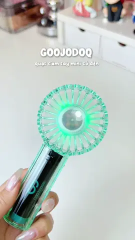 Quạt cầm tay mini có đèn led đổi màu siu đẹp  #quatcamtaymini #quatcamtay #goojodoq #review #quatcamtaygoojodog #unboxing #xuhuong #viral #trending #fypシ #thaothichriviu #muataitiktok 