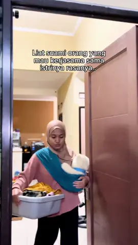 Ga ada pilihan mudah, Pisah sulit, bertahan sakit Minta tolong Allah terus ya🥹 #emakemaklife #emakemak #dailylife #dailyvlog #minivlog #emakemakkoplak #suamiistri #marriedlife  #menikah #patriarki #komedi #komedipasutri