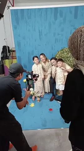 Siblings get same advertisement again 😍😍 Thanks for invite ❤️ for @Bayu Somerset kids model 🥰 #kidmodel #Love #kidsootd #kidsstyle #kidtalentmalaysia #modelmalaysia #modeling #kidtalent #malaysiakidsmodel #malaysia #modelingphotography❤️ #Siblings #malaysian #enjoy #happy #bayusomerset #bajukurungbatik #fashion