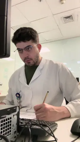 Bem vindo! Sou Vitor, nutricionista de EMTN e as vezes eu dou alguns plantões! #Nutricionista #Nutritok #NutriçãoHospitalar  #PlantaoHospitalar  #DailyDePlantao #ProfissoesDaSaude #HealthcareWorkers #NutriNaUTI #BastidoresDaVidaReal #RotinaDeTrabalho #WorkVlog  #ParaVoce #FYP  #EquipeMultiprofissional