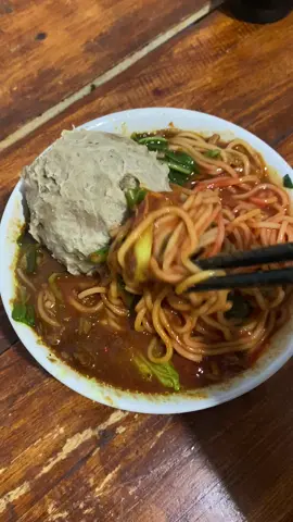 opo gk ngiler to rek 🤤, mie ayam + bakso jumbo cuman 15 K , porsi wuareg plus murah , ayok merapat di 📍Bakso & Mie ayam magungharjo  #bakso #baksoviral #CapCut #baksojumbo #mieayam #cuma15rb #mieayamenak #mieayambakso #mieayampedas #mieayamthebstt🍜 