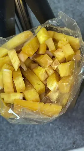 #sukunmentega #keripiksukun #keripiksukungurih #keripiksukunrenyah #keripiksukunmentega #stiksukunmentega #keripikstiksukun #keripikstiksukunmentega #asmrfood #fyp #kulinertiktok #jajanantiktok #jajananviral #cemilanviral #makananviral 