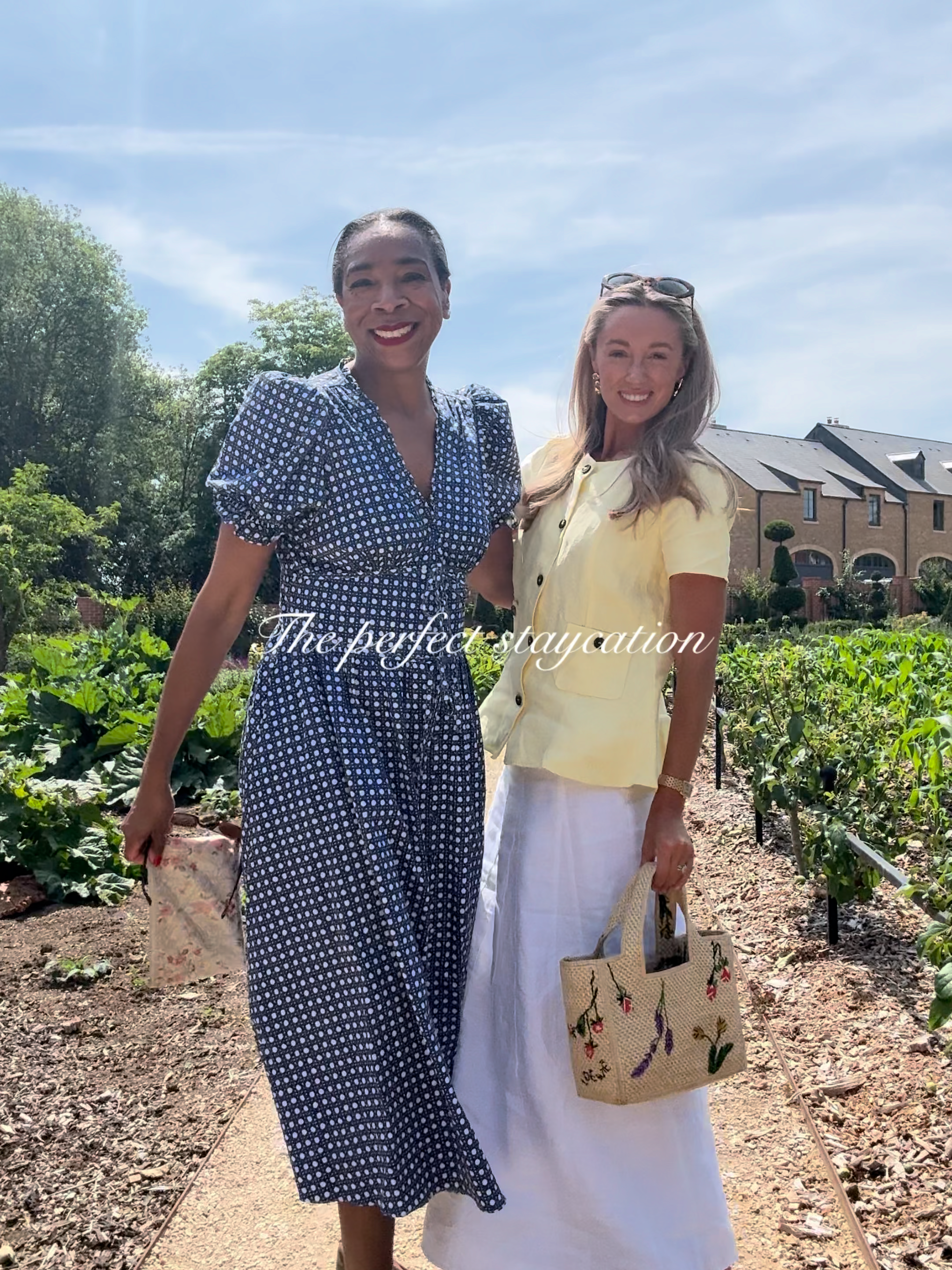 The perfect staycation 🏠 Comment below where you think we visted! My outfit is available to shop through the link in my bio.  @hillhousevintage  #cotswolds #cotswoldslife #estellemanor #wholesome #outfitinspo