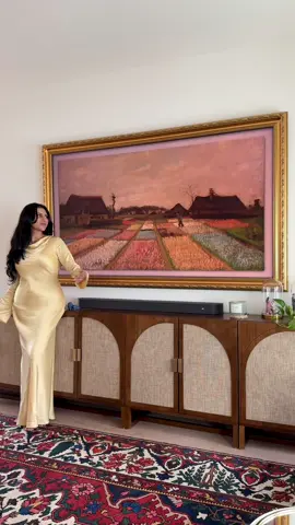 I loveee this frame 😍 @Decotvframes next step - gallery wall #interiorinspo#frametv