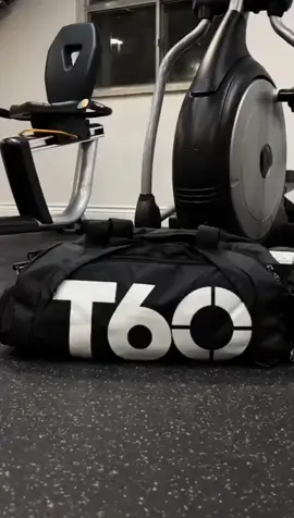 كنت ديما كنقلب على 🎒 حقيبة تكون فخمة، عملية وتحمّل... حتى جربت T80 وبدّلت نظرتي كلياً! 😍 ماشي غير حقيبة، هادي رفيقة يومية فـ: 🏋️‍♂️ النادي 🧳 السفر 💼 الخدمة شنو كاين فيها؟ ✨ تصميم أنيق باللون الأسود + شعار T80 المميز 📦 سعة كبيرة + جيوب متعددة 💧 خامة مقاومة للماء والتآكل 🎯 حزام كتف قابل للتعديل + مقابض يد مريحة 💸 الثمن؟ غير 199 درهم 🚚 شامل التوصيل فـ جميع المدن المغربية 🇲🇦 باغي تطلبها؟ ساهل بزاف! 👋 صيفط لينا هاد المعلومات فالواتساب: 📝 الاسم الكامل 🏙️ المدينة 📍 العنوان 📞 رقم الهاتف وغادي توصلك حتى لباب دارك! 🚪📦 📲 تواصل معانا دابا على واتساب 💵 الدفع عند الاستلام – الخدمة سريعة وآمنة ✅ #motivation#ecommerce#marocaine🇲🇦#sac#199dh 