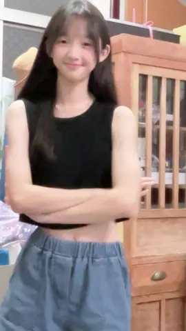 笑容有甜到你嗎😗 #fyp #台南 #國二 #流量 #推薦 #哀居b.a.991010