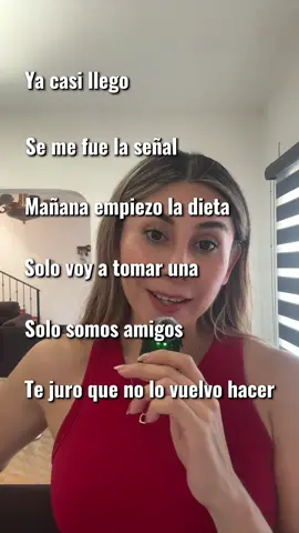 Todos hemos dicho al menos una de estas… 🫣 Aprende inglés con las mentiras más comunes 👇 ¿Cuál es tu favorita? 🇲🇽 + 🇺🇸 Español / Inglés para la vida real #InglésReal #MentirasComunes #VocabularioEnInglés #AprendeInglés #InglésConHumor #MexicanEnglish #InglésParaLatinos #FrasesCotidianas #Típico #InglésDivertido #teachersoftiktok #teachingenglish 