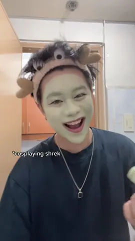SHREKKKKK #skintificclaystick #claymask #claystick #antiacne #reduceredness #cleapores #salicylicacid #mugwort