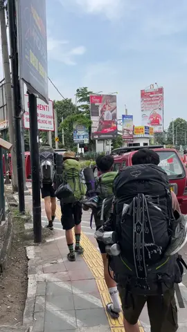 otw ketinggian 😍 #pendakigunung #mountain #fyp #foryoupage 