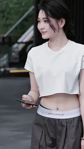 Street fashion #fashion #street #beauty #girls #outfit #OOTD #thoitrangnu #phoidoxinh #nhachaymoingay #aniass #fyp 
