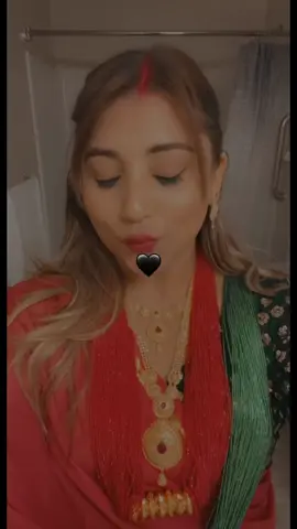 Ho ki kya ho 😝🙈 . . . . . #nepalitiktok #nepalisong #fyp #sare #hindu #goviral #NepaliStyle #marriedlife #women 