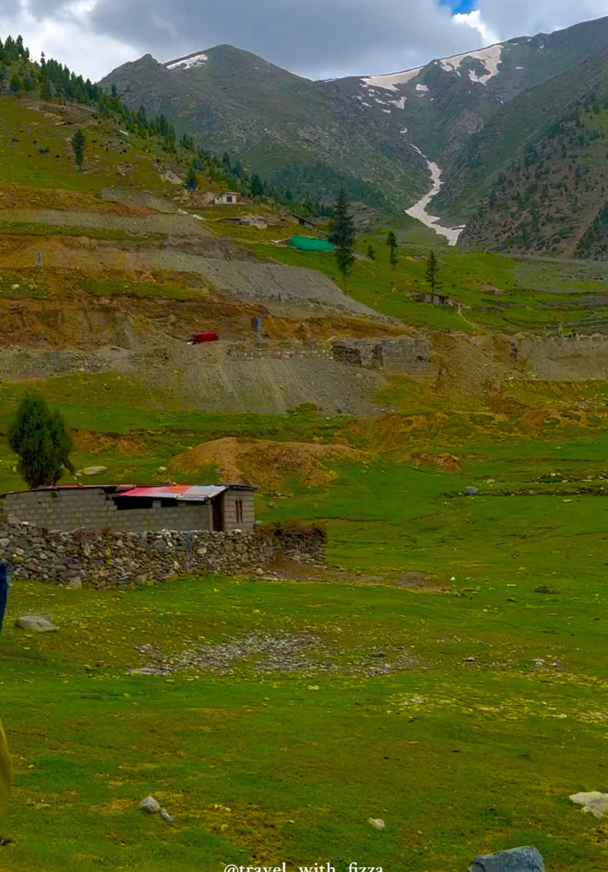 Let's explore north with us and make beautiful memories with your friends and family members... Book your trip Now with @travel_with_fizza 💝 Join us for 8 days trip to #hunza + #skardu 7 and 6 days trip to #skardu 5 days trip to #hunza 3 days trip to #Kashmir 3 days trip to #kalam 2 days trip to #shogran 2 days trip to #Nathiagali  2 days trip to #ganga peak  1 day trip to #shogran 1 day trip to #sharan 1 day trip to #mushkpuri Departure every Thursday and Friday from Islamabad and Lahore 1 day trip departure from Islamabad on Saturday and Sunday morning  For more details and reservations contact us on our official Number 03338465998 / 03155061779 #viral_video #pakistan🌲💚🇵🇰 