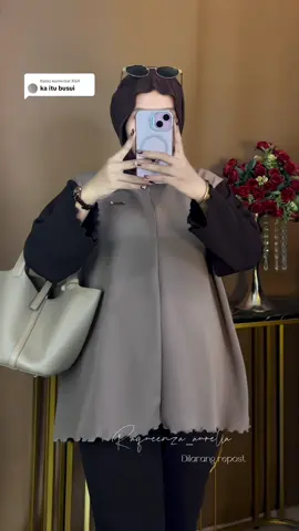 Membalas @R&R pasti nya dong bisa banget dipakai bu ibu menyusui 😍 cus mumpung warna nya pada ready stok 🤪#setelanwanita #setelanknit #setelan #setelanjumbo 