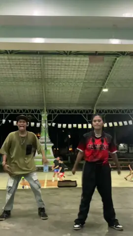 🧠:@annachristiana / @mckers #fyp #dance #dvas #fypシ゚viral 