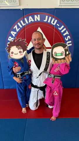 Everyone! Let’s have a big round of applause for Akira and Mia getting their first stripe of their grey/black belts!  So proud of you two! 