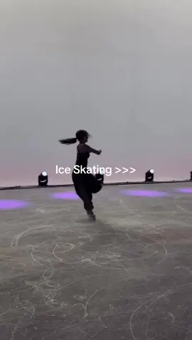 #IceSkating #fyp #iceskater #iceskatingtiktok #figureskating 