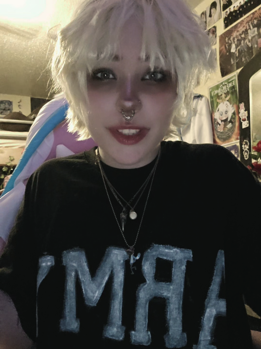 I need more movies and less real crime to obsess over  #calvingabriel #calgabriel #zeroday #zeroday2003 #zerodaycosplay #calgabrielcosplay #fyp #cosplay #foryoupage 