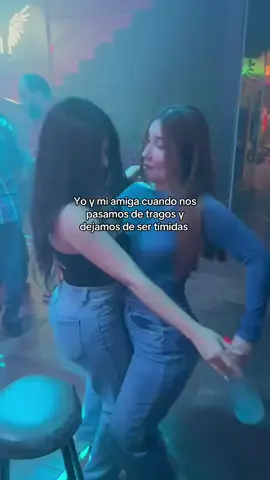 Pero responsables ante todo 😗 #amistades #amigas #bailando #nightlife #mujeres #reggaeton #trend 