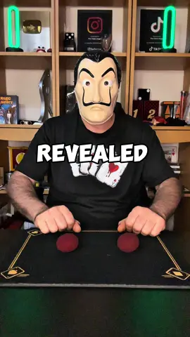 FOR YOU BALLS TRICK EXPLAINED 😂🪄 #magician #neiperte #trend #illusione #trending #foryoupage #foryou #perte #viralvideo #tutorial #magica #viral  #Love #magic #tricks 