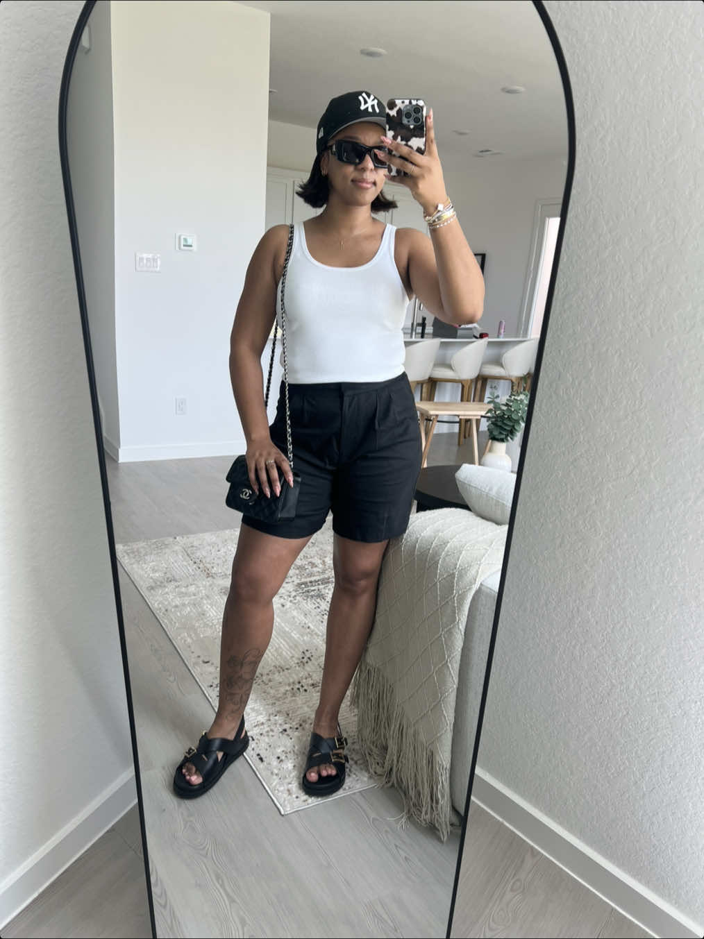 You know where to grab the full details for the fit 🥰 #OOTD 