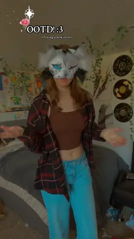 Idk lemme know what you guys think about it 😭🤷‍♀️ (not a #therian) #cosplay #maskmaker #mask #otherhearted #alterhuman #OOTD 