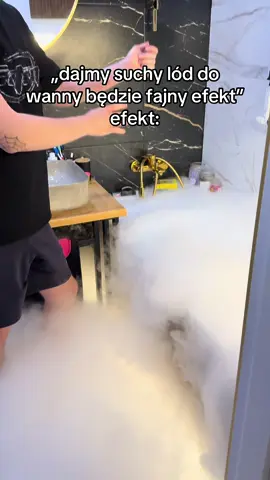 podłogi w stanie tragicznym xd 