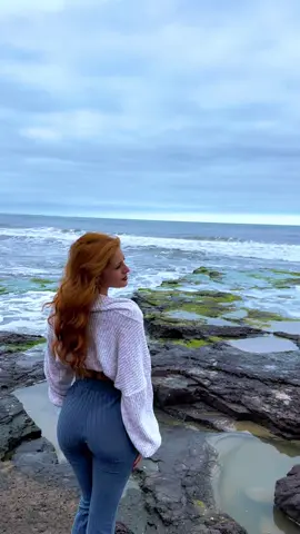 the sea in winter is also beautiful🐠✨ #beautifulplace #nature #redhair   #CapCut 