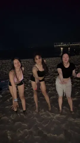 😂😂. #fyp #viral #beachday 