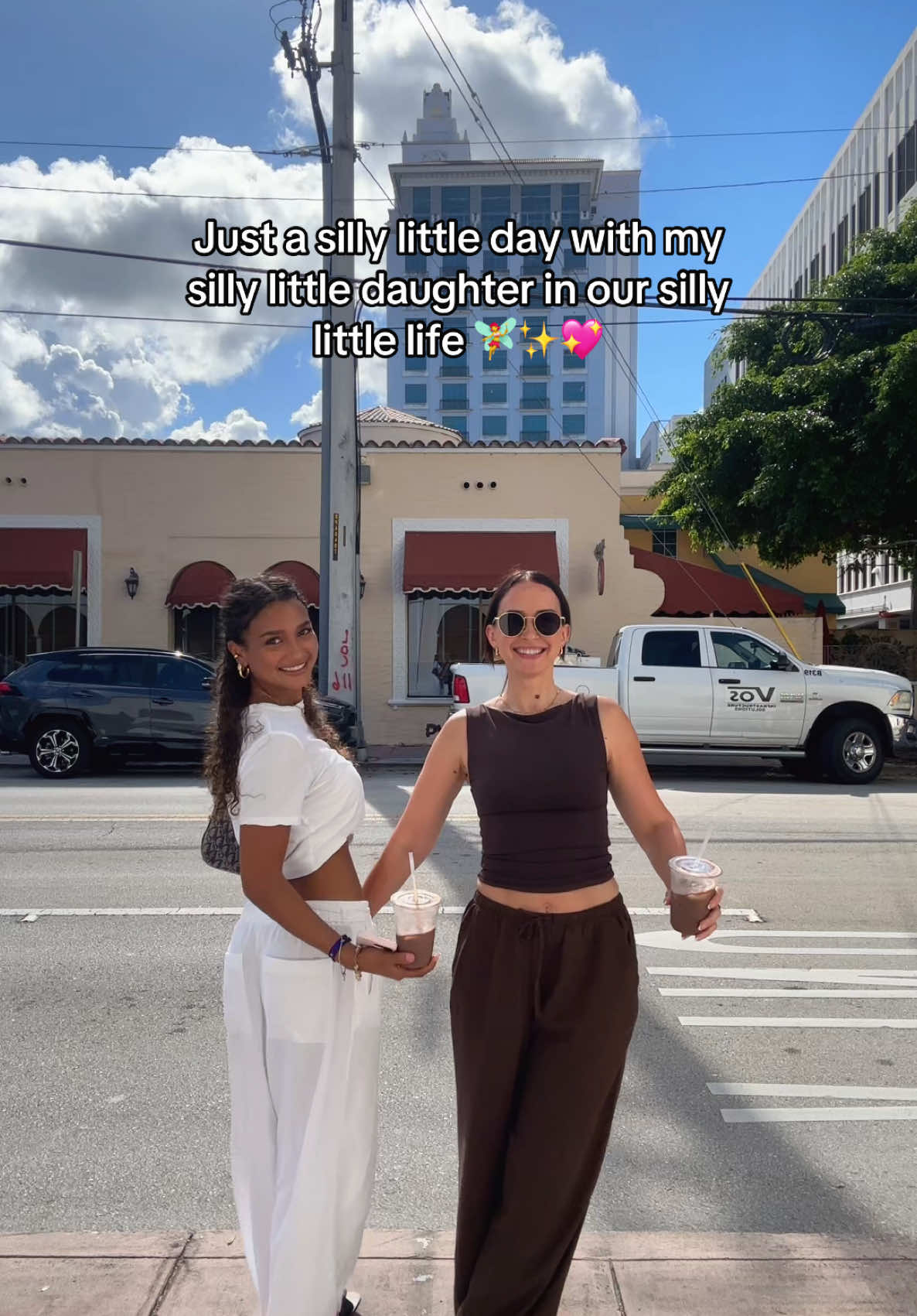 The little things ☕️☀️🦩 #momanddaughter 