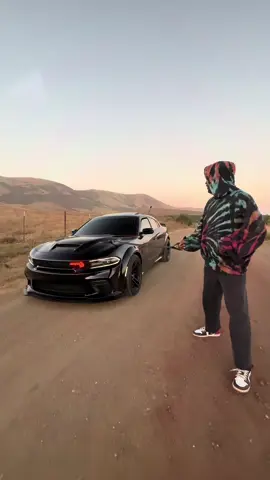 badd girl😒 #hellcat #hellcats #hellcatcharger #hellcatchallenger #hellcatredeye #widebodyhellcat #mopar #moparornocar #moparfam #supercharged #v8 #cars #carsodtiktok #trending #viral #fyp #fypシ 