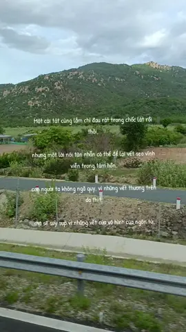 Một cái tát cùng lắm chỉ đau rát trong chốc lát rồi thôi, nhưng một lời nói tàn nhẫn có thể để lại vết sẹo vĩnh viễn trong tâm hồn, con người ta không ngã quy, vì những vết thương trên da thịt, mà sẽ suy sụp vì những vết cứa vô hình của ngôn từ.