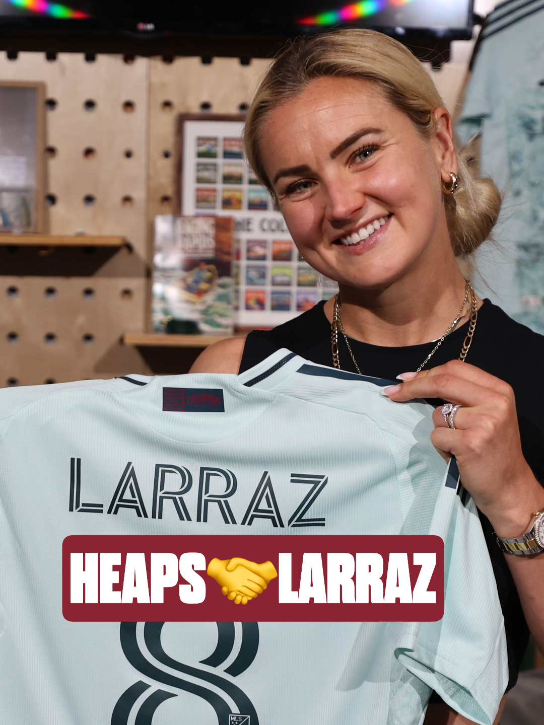 Lindsey Heaps couldn’t resist adding a Rapids kit from her favorite pickup player to her collection 👕⚽️ @ussoccer Link in bio to watch The Conversation with host Jordan Angeli 🔗 #ColoradoRapids#USWNT #TheConversation #Soccer #Kit #Collection