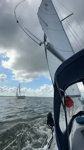 we’re cruising along!  #boatlife #sailing #liveaboard #florida #intracoastal #adventure #foryou #sailboat #catalina 