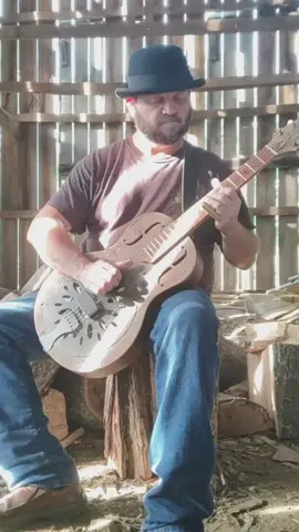 Another song that was recorded in the Barn last week. She gotta mojo hand.#ResonatorGuitar #Slideguitar #DeltaBlues #acousticguitar 