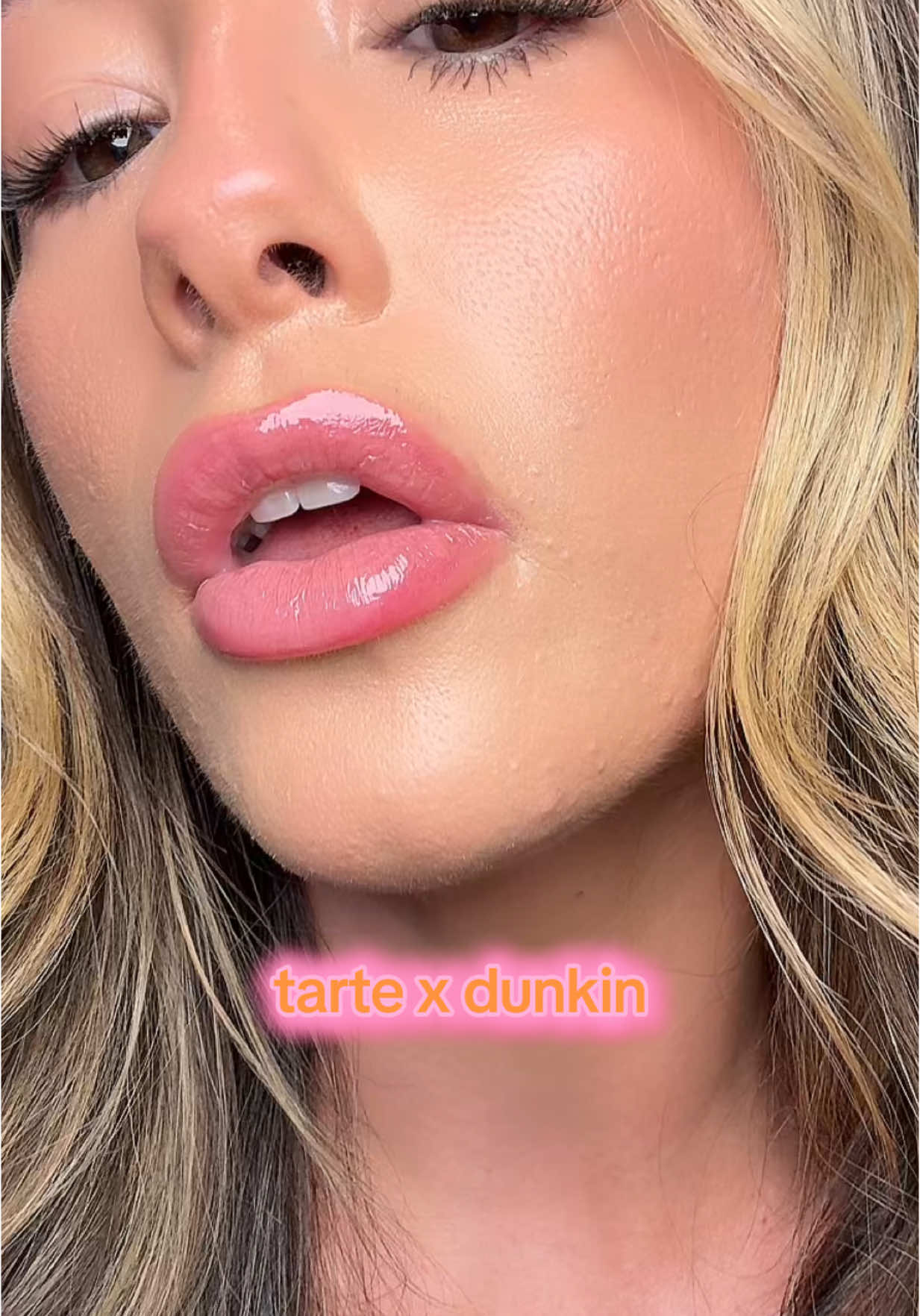 FLASH SALE! Less than $13 each!! It’s honestly stunning either way, but I LIVE for a bold lip liner stain moment @tarte cosmetics #fyp #foryou #tiktokmademebuyit #dunkin #makeuptutorial #tiktokshopcreatorpicks 