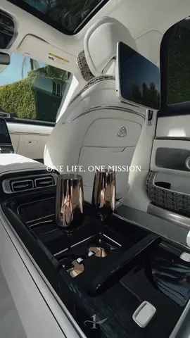 ONE LIFE ONE MISSION 💰 #motivation #success #money #luxurymotivation #milionaire #luxe #ferrari #milionaire #richvibes #luxury #grindmode #successmindset 
