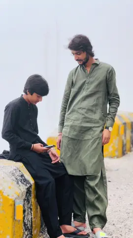 #غم تیرے جانے کا بھی لیکن اک بات کھائے جارہی ہے کون للکارے گا باطل کو تیرے لہجے میں۔💔🥹 ‏#foryou #سرائیکی_وسیب #missyou #trending @🦋⁂༄𝒦ϊʈ𝘁𝕠༄⁂🦋 #Faadi🖤 