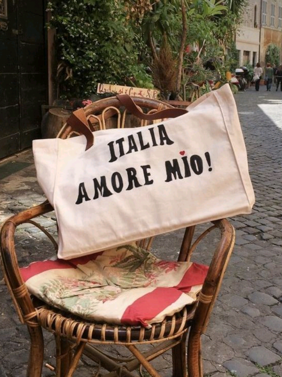 Sarà Perché Ti Amo 🇮🇹🎧  #ricchiepoveri #musicvideo #lyricsvideo #aesthetic #tradução #lyrics_songs #letras #italia 