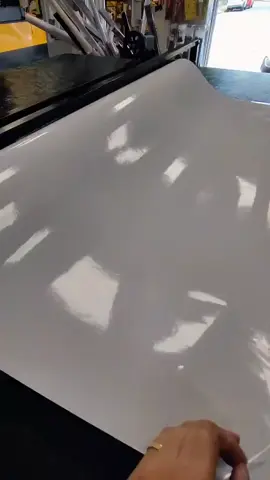Já cansou de ver seus móveis riscados, manchados ou com aquele visual ultrapassado? 😩 Imagine renovar sua geladeira, armários ou aquela mesa antiga com um acabamento moderno, transparente e resistente à água! 💧✨ É por isso que você precisa conhecer o Vinil Adesivo Transparente de Alta Qualidade. Com esse método, você terá proteção duradoura, acabamento discreto e fácil aplicação para transformar totalmente seus móveis, eletros e superfícies lisas. 🛠️ Chega de móveis com cara de usados. Chega de medo de respingos ou sujeira. 👉 Copie e cole: https://s.shopee.com.br/7KlTBx7bEo e transforme de vez sua cozinha, sala ou até seu escritório! #RenoveSemObra #VinilAdesivo #DecoraçãoPrática #AchadinhosShopee #TransformeSeuAmbiente