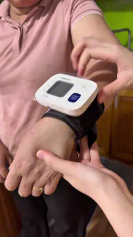 Máy đo huyết áp cổ tay Omron HEM-6161 #HEM6161 @omronhealthcare.vn