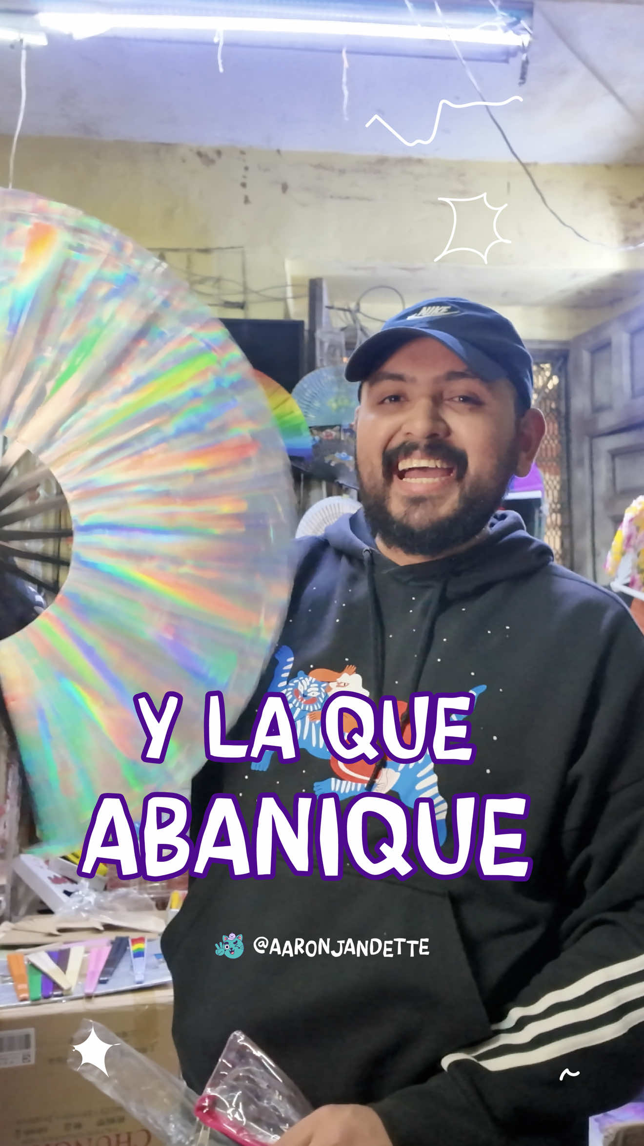 Los abanicos mas Jochis de #cdmx para este #Pride #marchalgbt #storytime #aaronjandette #libredeser @abanicoselchivo 